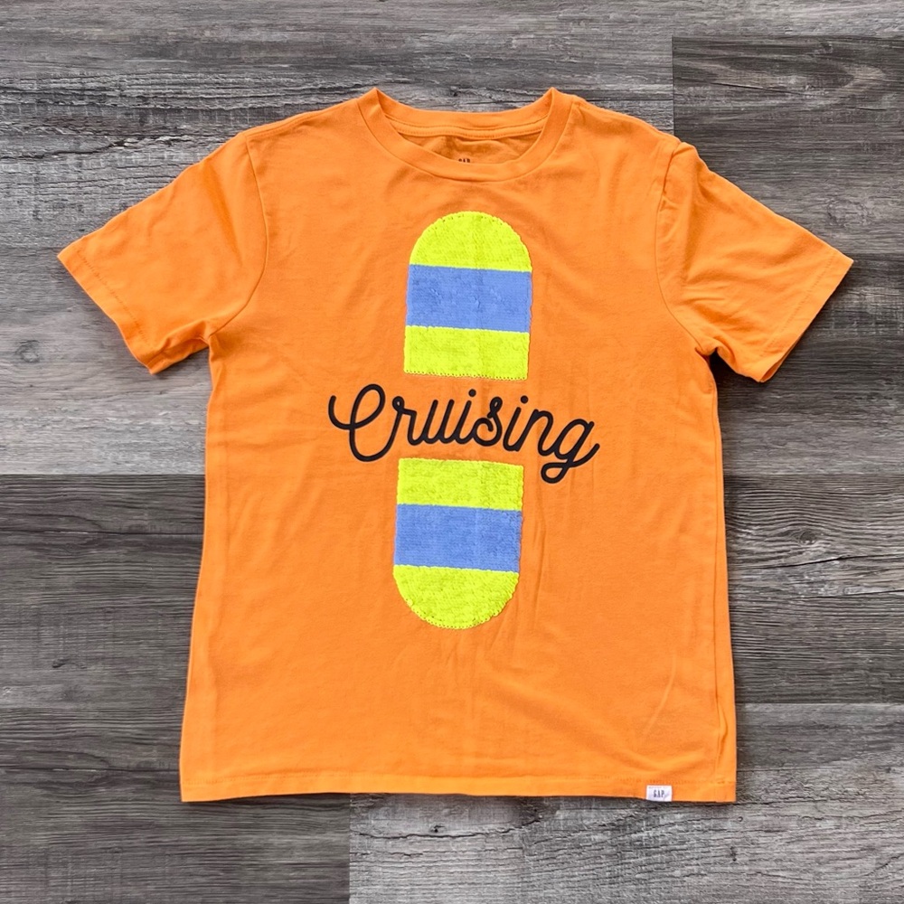 GAP Boys T-shirt. Size Large. Orange.